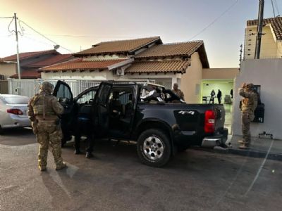 ​Diretor de cadeia e presidi�rios s�o alvos de opera��o contra esquema de lavagem de dinheiro