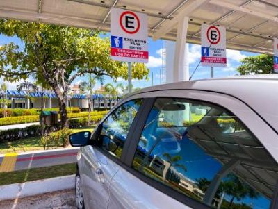 ​Credencial de estacionamento para idoso pode ser feita de forma online