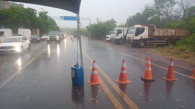 ​Estrada que liga Cuiab� � Chapada dos Guimar�es � interditada