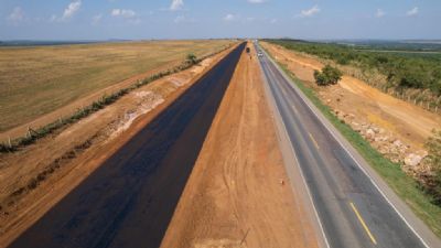 ​Governador anuncia que vai diminuir pela metade prazo para duplicar 163 at� Sinop