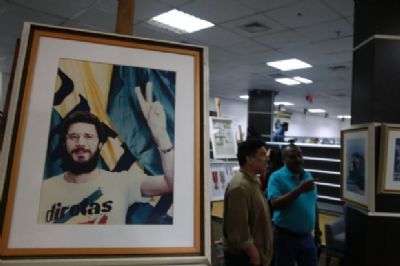 Exposi��o em homenagem a Dante de Oliveira fica at� sexta-feira na ALMT