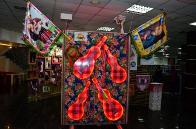 Secretaria de Cultura recebe exposi��o 'Festa de Santo' em Cuiab�
