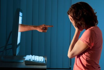 Especialistas explicam lei que condena exposi��o de nudes