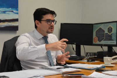 Cen�rio p�s-guerra gera preocupa��o para economia do estado