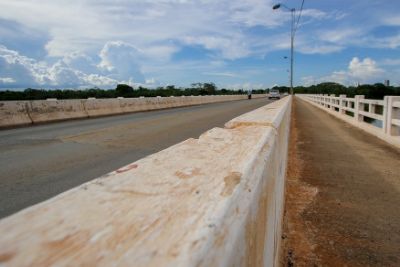 Ap�s obras, tr�nsito � liberado sobre ponte em Cuiab�