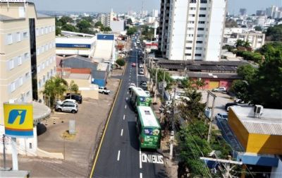 ​Faixa exclusiva de �nibus na General Valle come�a a funcionar segunda