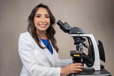 ​Keila Siqueira Vila de Oliveira: farmac�utica bioqu�mica. Guardem esse nome!