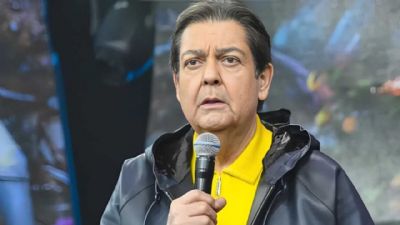​Faust�o faz hemodi�lise e ainda aguarda adapta��o do rim