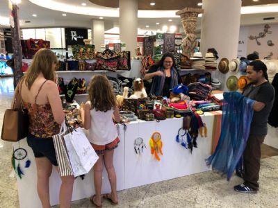 In�dita em Cuiab�, feira promove interc�mbio cultural com expositores internacionais