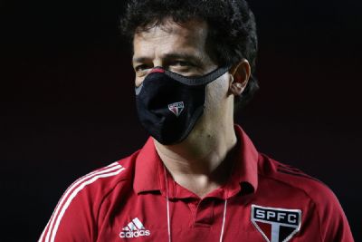 Diniz admite falhas do S�o Paulo e mira �ltima rodada: 