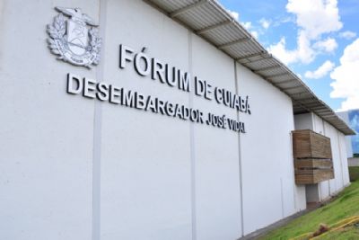 ​Juiz recebe processo contra suposta organiza��o que usava farda militar em assaltos a bancos