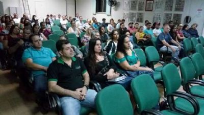 Palestra sobre vendas consultivas atrai cerca de 100 pessoas � C�mara de Vereadores