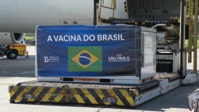 Mais 2 milh�es de doses da vacina CoronaVac chegam a S�o Paulo