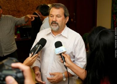 Prefeito de C�ceres decreta quarentena na cidade e pro�be vel�rio por 30 dias