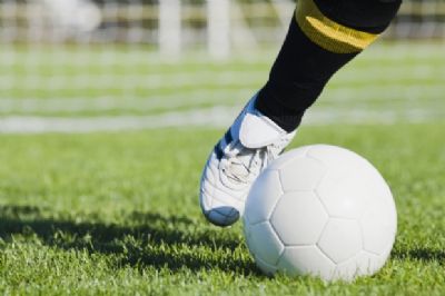 Em meio � pandemia da Covid-19, Prefeitura libera partidas de futebol