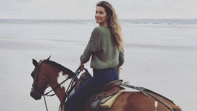 Brady e filhos celebram anivers�rio de Gisele: ' Amamos mais do que voc� pode saber'