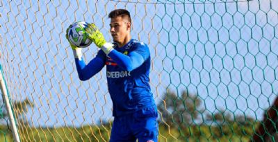​Goleiro rescinde com o Cuiab� e assina com Figueirense