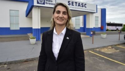 ​Secret�ria e mais 5 s�o promovidos ao posto de coronel da PM