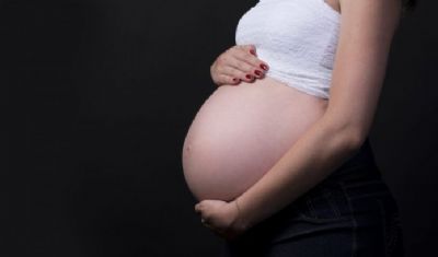 Anvisa orienta suspens�o de vacina da AstraZeneca para gr�vidas