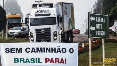 Apesar de an�ncio de Temer, bloqueios continuam nesta segunda