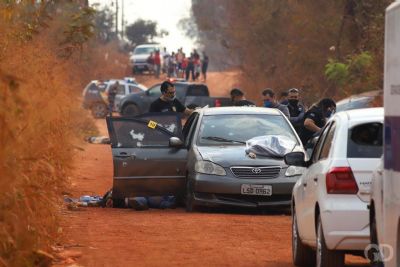 Minist�rio P�blico denuncia 17 policiais por integrar grupo de exterm�nio