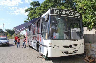 Hemocentro faz campanha e usa �nibus para coletar e abastecer estoque de sangue no Carnaval