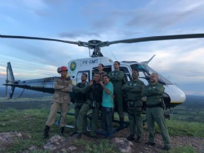 Ciopaer resgata idoso que se perdeu e ficou preso em encosta no Morro de Santo Ant�nio