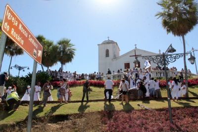 Vereador quer proibir exposi��es que desrespeitem s�mbolos religiosos