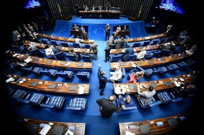 Vai � san��o projeto que obriga realiza��o de exame para diagn�stico de c�ncer em at� 30 dias
