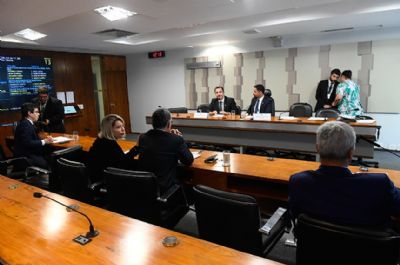 ​Senado analisa projetos sobre defesa do consumidor