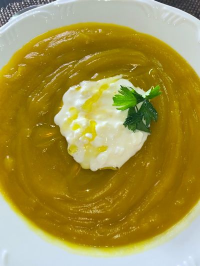 Sopa de ab�bora com queijo cottage