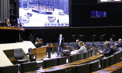 C�mara aprova regras para evitar bloqueio de aux�lio por falta de CPF