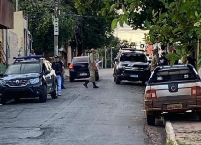 ​Opera��o de combate ao tr�fico cumpre mandados em pontos de venda de drogas e bares na Capital