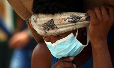 Parlamentares re�nem autoridades e ind�genas para tratar de hospital durante a pandemia