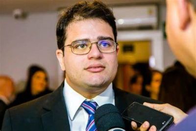 Governador determina a interventor que abra mais leitos de UTI covid em Cuiab�