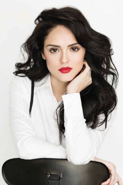 Isabelle Drummond mostra lado mulher�o em ensaio