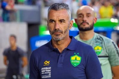 Cuiab� demite treinador Ivo Vieira ap�s goleada para o Atl�tico-MG