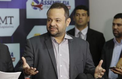 Jos� Adolpho n�o � mais secret�rio da Casa Civil; Russi assume
