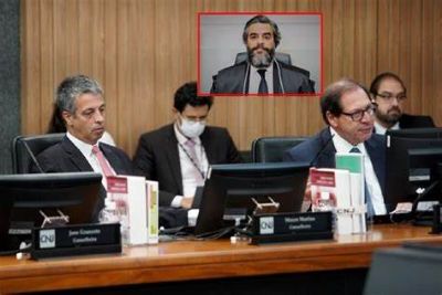 CNJ afasta juiz por corrup��o e falsidade ideol�gica
