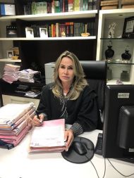 Justi�a manda AL-MT demitir mais 3 servidores efetivados sem concurso