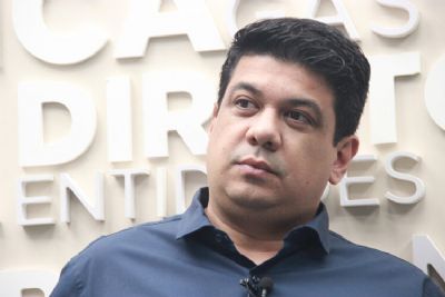 Justi�a determina que prefeito preste informa��es sobre aumento do IPTU em V�rzea Grande