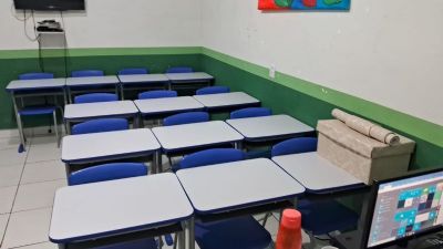 ​Prefeitura realiza entrega de Kits Escolares para unidades de CRAS e do Programa Siminina
