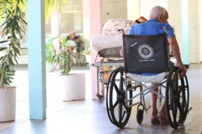 Justi�a de MT afasta auxiliares de enfermagem por suspeita de maus tratos a idosos em abrigo