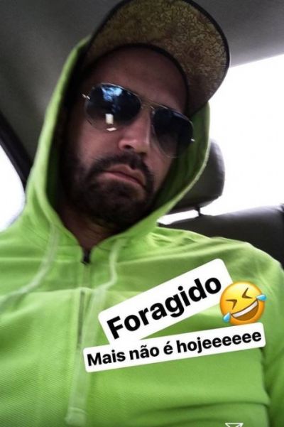 Latino ironiza d�vida de pens�o aliment�cia ap�s ordem de pris�o: Foragido