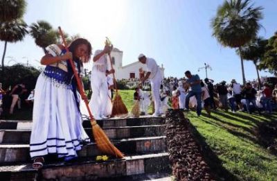 ​Lavagem das Escadarias da Igreja do Ros�rio e S�o Benedito ocorre neste s�bado
