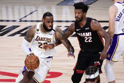 Butler lidera 1� vit�ria do Heat na final com triplo-duplo mai�sculo