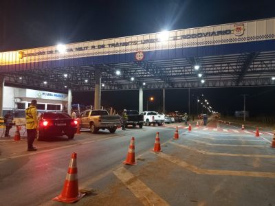 ​Opera��o Lei Seca resulta na pris�o de sete motoristas por embriaguez ao volante