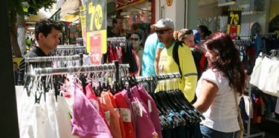 Comerciantes prometem descontos de at� 70% no Liquida Centro em Cuiab�