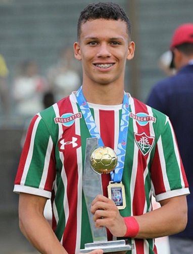 Cuiabano assina contrato com Fluminense e � promessa no sub-20 em 2019