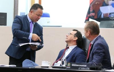 PL que padroniza carga hor�ria de servidores ser� votado no fim do m�s